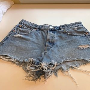 Zara Distressed jean shorts